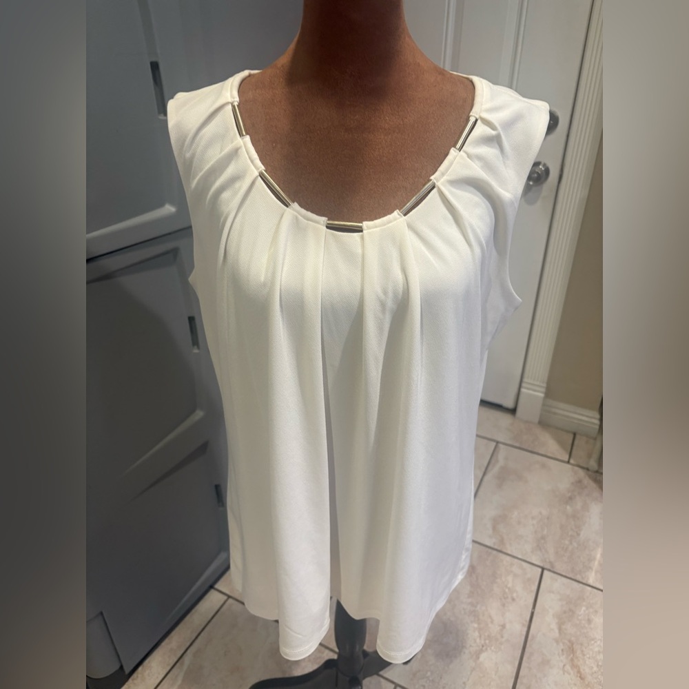 Charter Club White Sleeveless Pleated Scoop Neck Top with Metal Accent